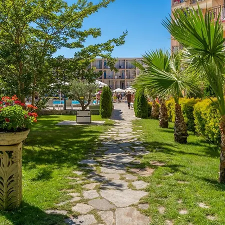 Riva - Hotel