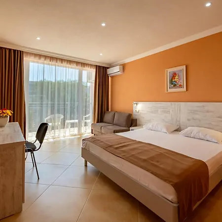 Riva - Hotel 3*