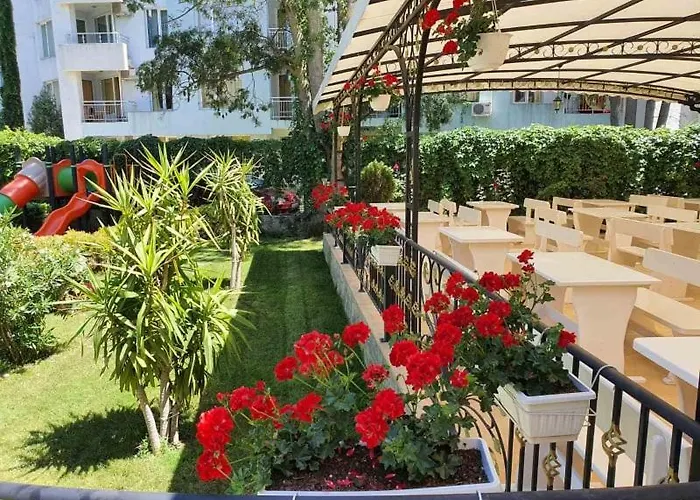 Riva 3* Sluneční pobřeží